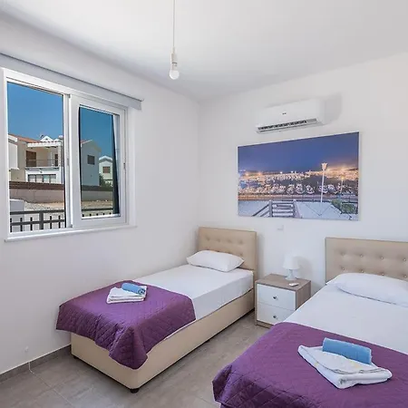 Villa Desi Aq Prpo490A Villa