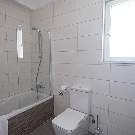 Villa Desi Aq Prpo490A Villa