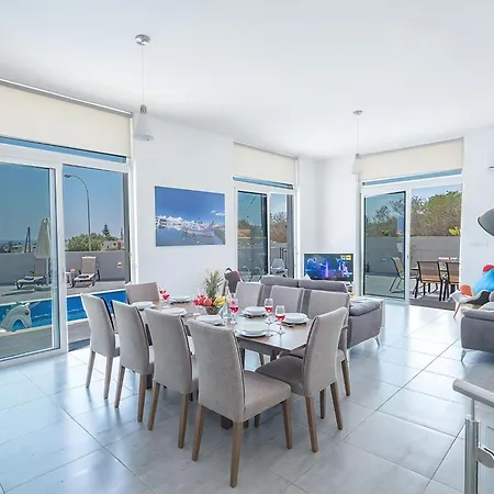 Villa Villa Desi Aq Prpo490A Protaras